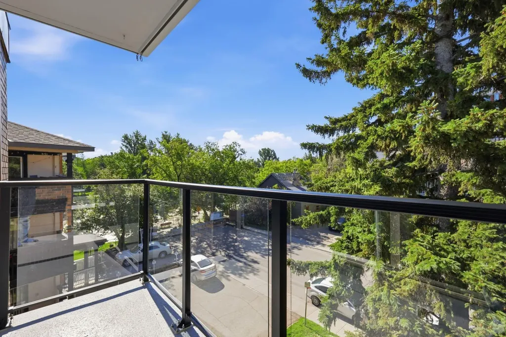 110 24 Avenue SW Calgary AB T2S0J9