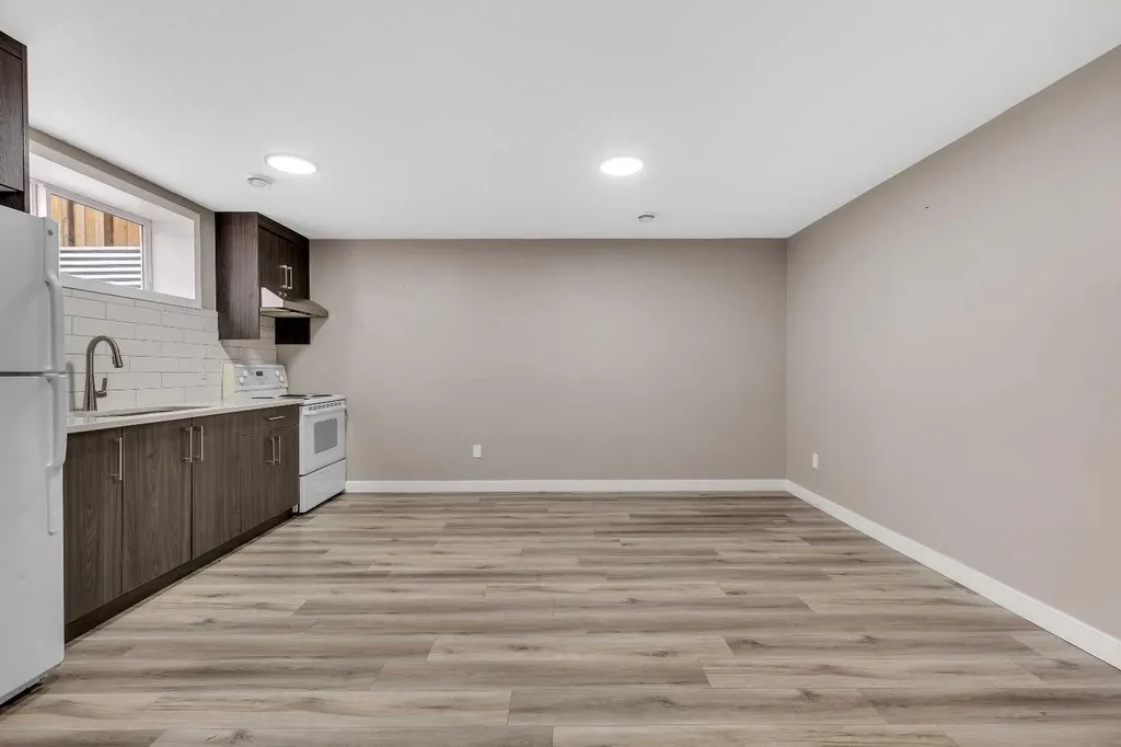 262 Hillcrest Heights SW Airdrie AB T4B3Z2