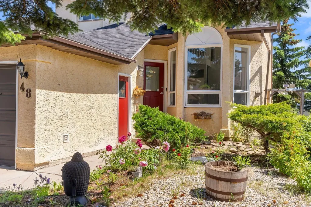 48 Millview Way SW Calgary AB T2Y 2W5