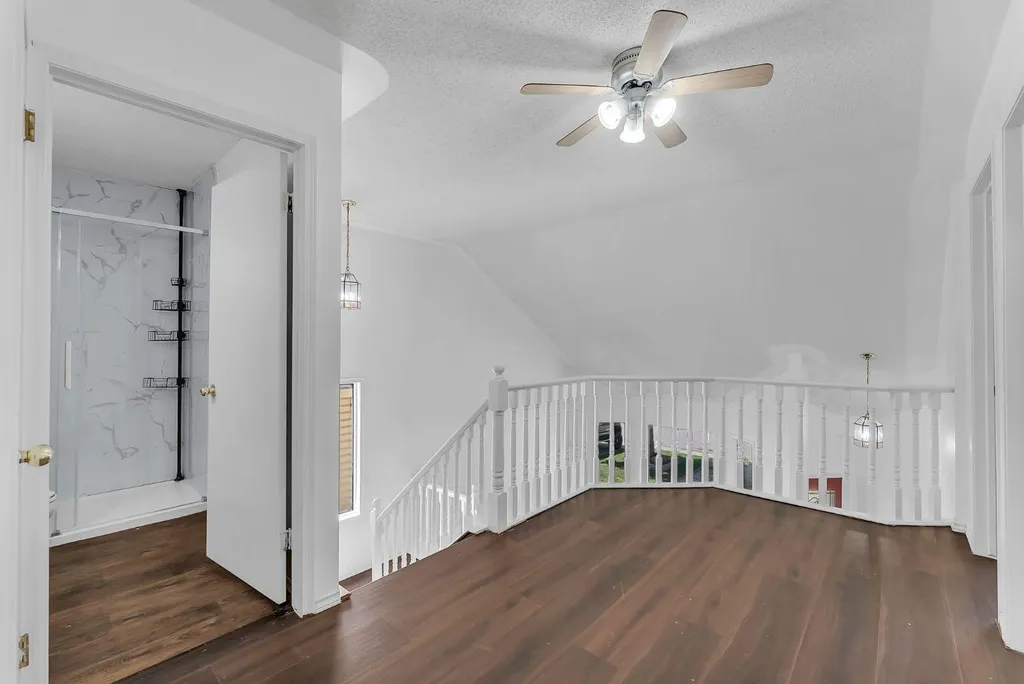 48 Millview Way SW Calgary AB T2Y 2W5
