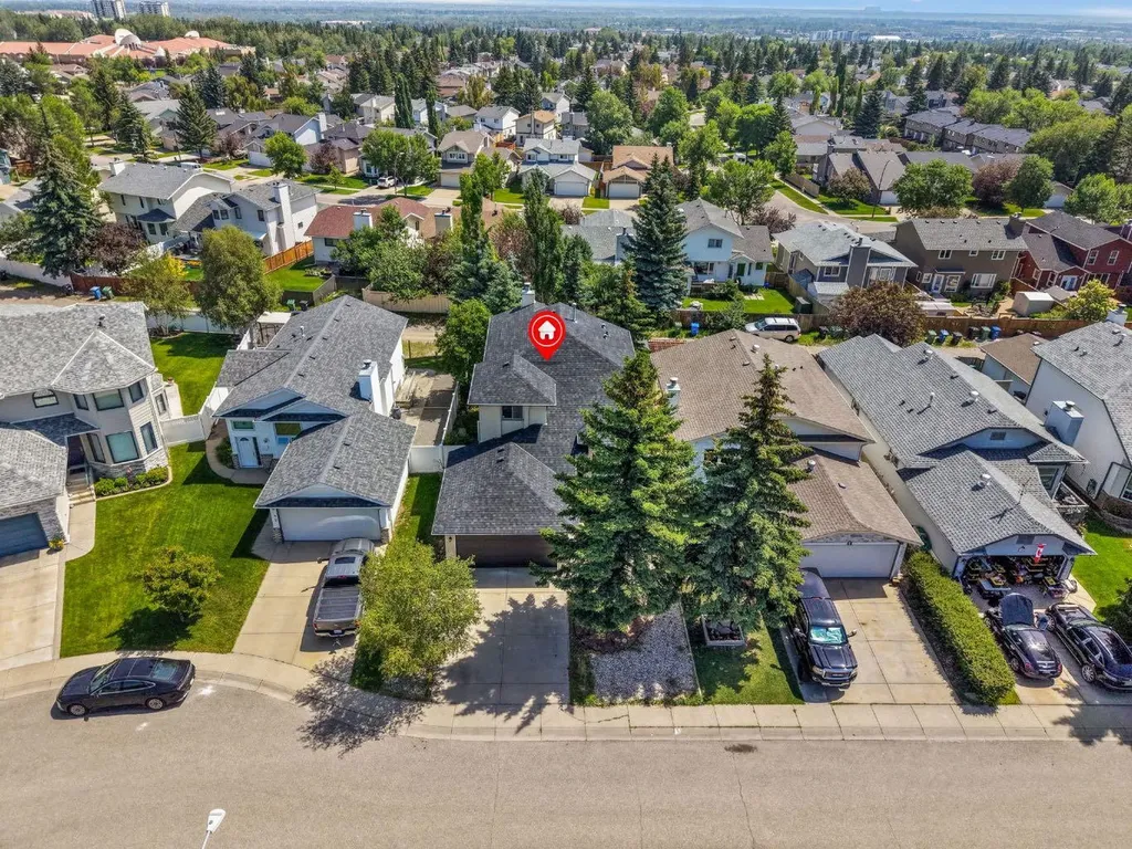 48 Millview Way SW Calgary AB T2Y 2W5