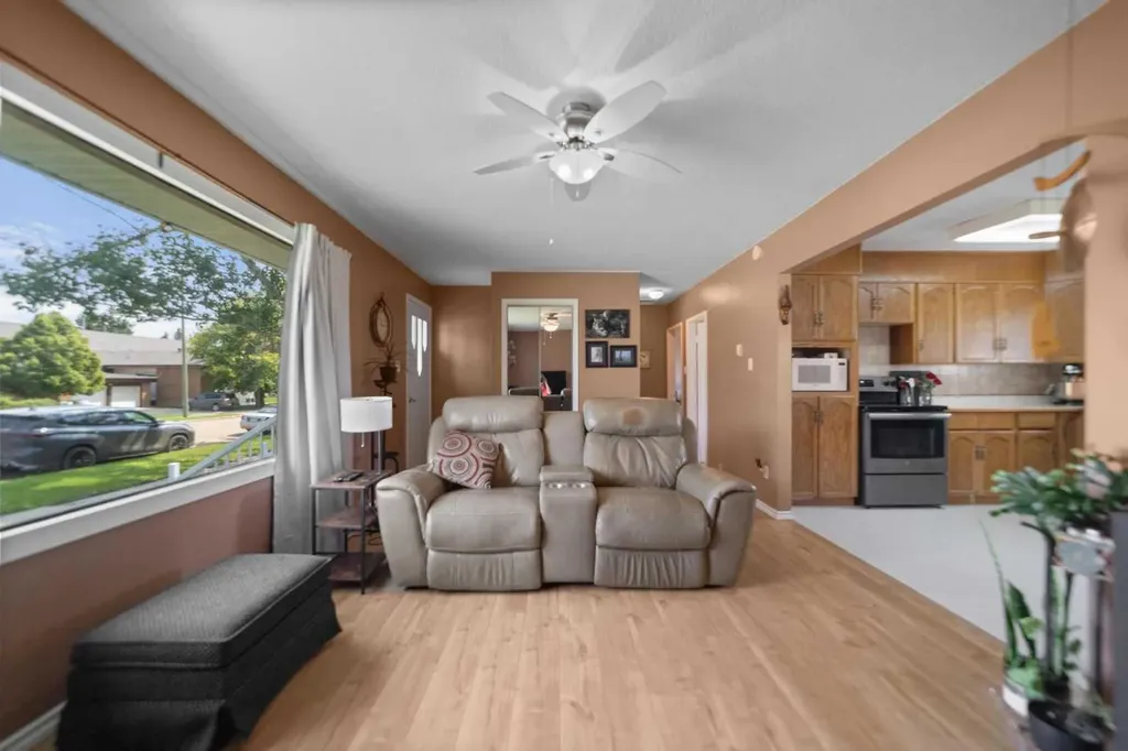 5016 53 Street Killam AB T0B 2L0
