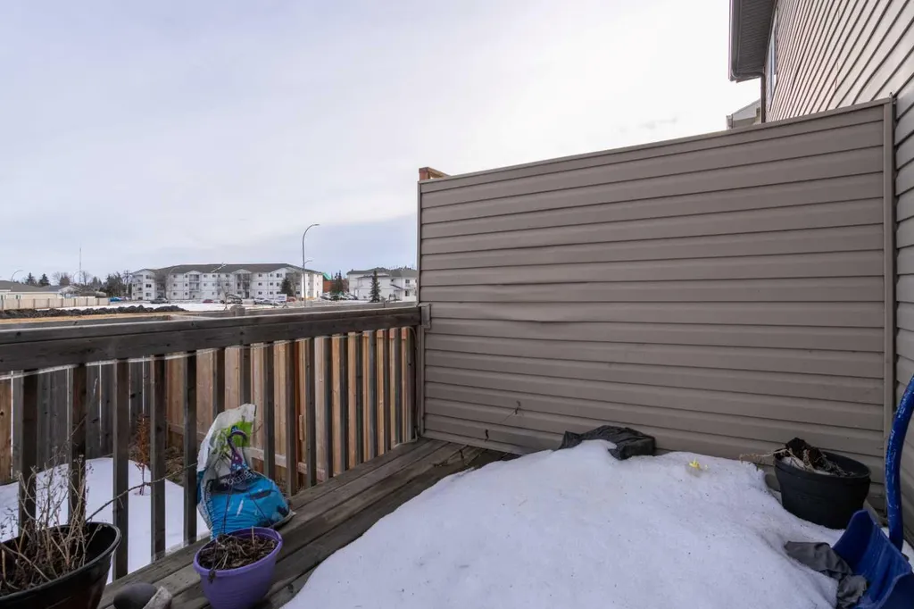 6802 50 Avenue Camrose AB T4V 5C7