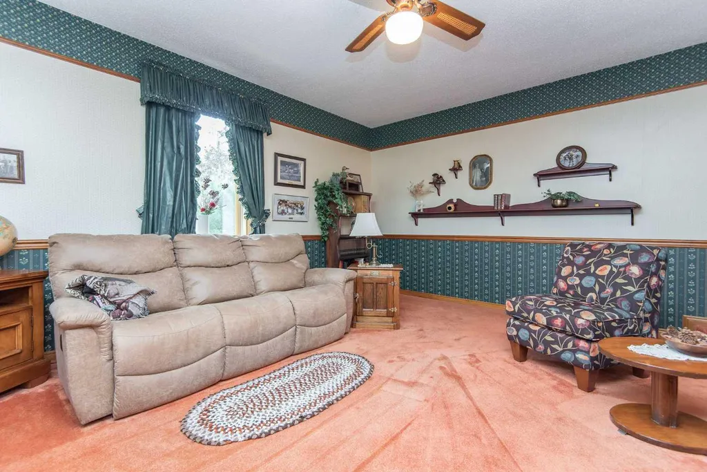 28319 Township Road 384 Rural Red Deer County AB T4S 2A4