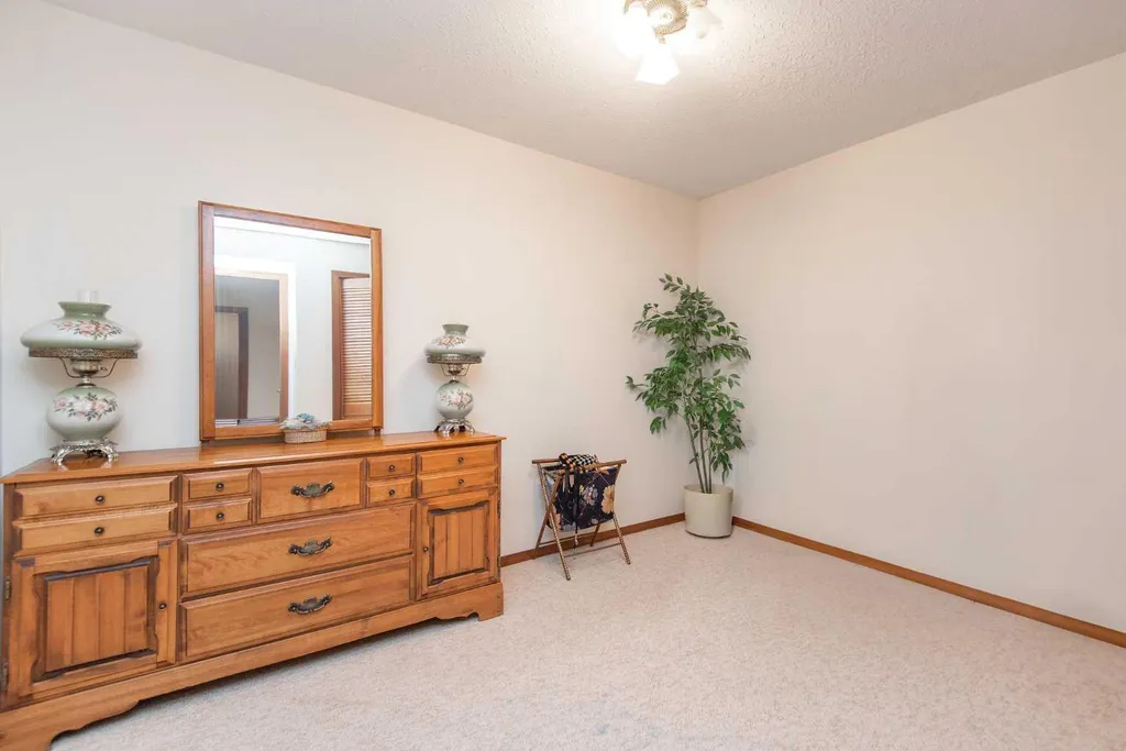 28319 Township Road 384 Rural Red Deer County AB T4S 2A4
