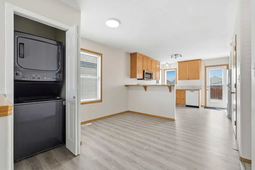 22 Lanterman Close Red Deer AB T4R 3K3
