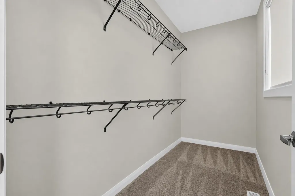 62 Evansfield Green NW Calgary AB T3P 1J9