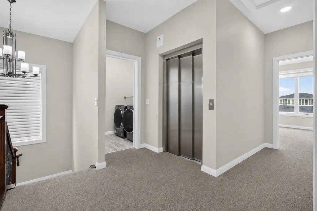 62 Evansfield Green NW Calgary AB T3P 1J9