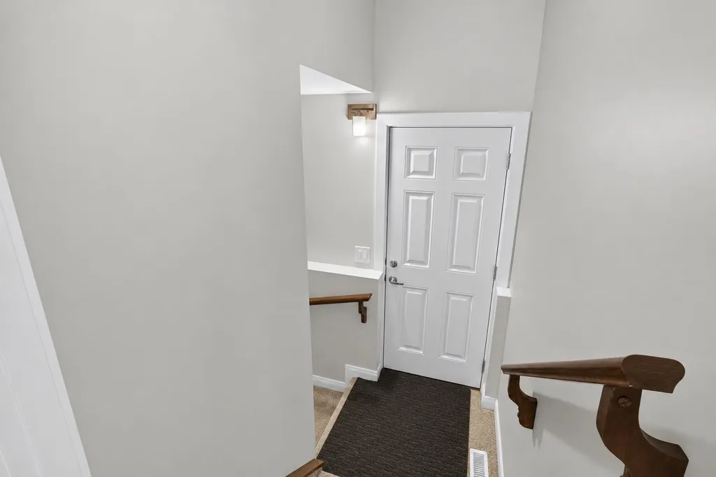 62 Evansfield Green NW Calgary AB T3P 1J9