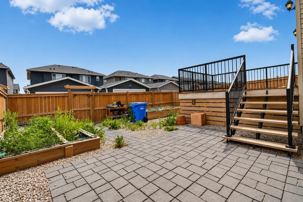 62 Evansfield Green NW Calgary AB T3P 1J9