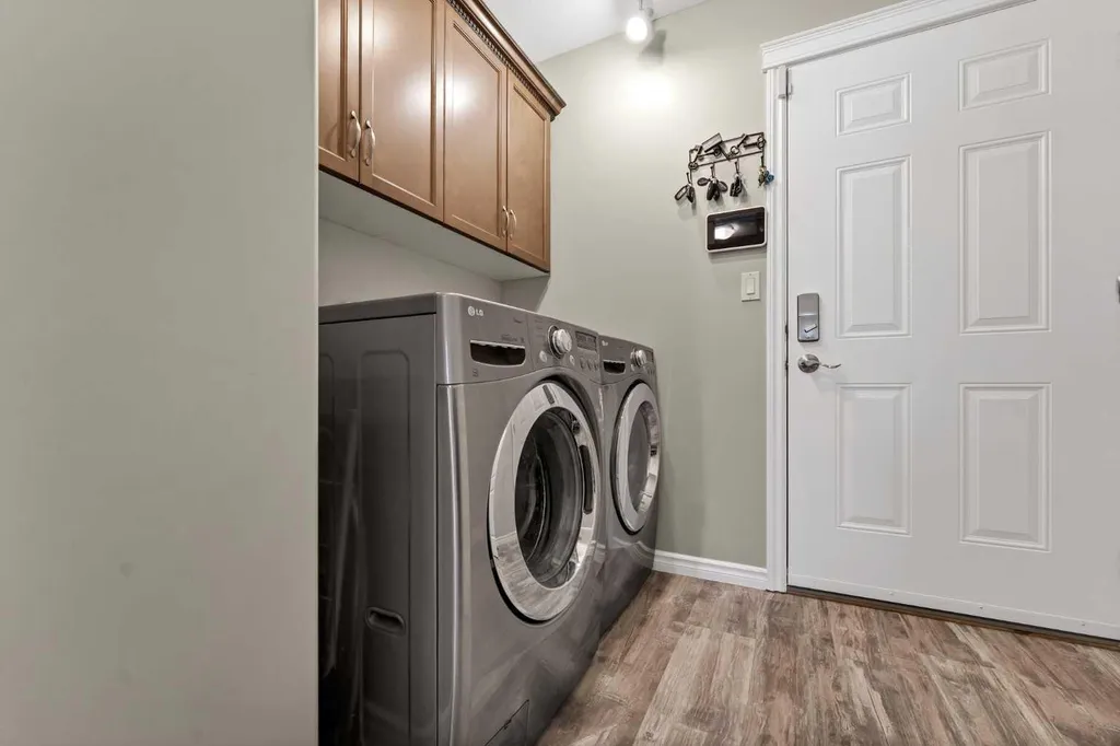 402 Jesmond Place SW Redcliff AB T0J 2P2