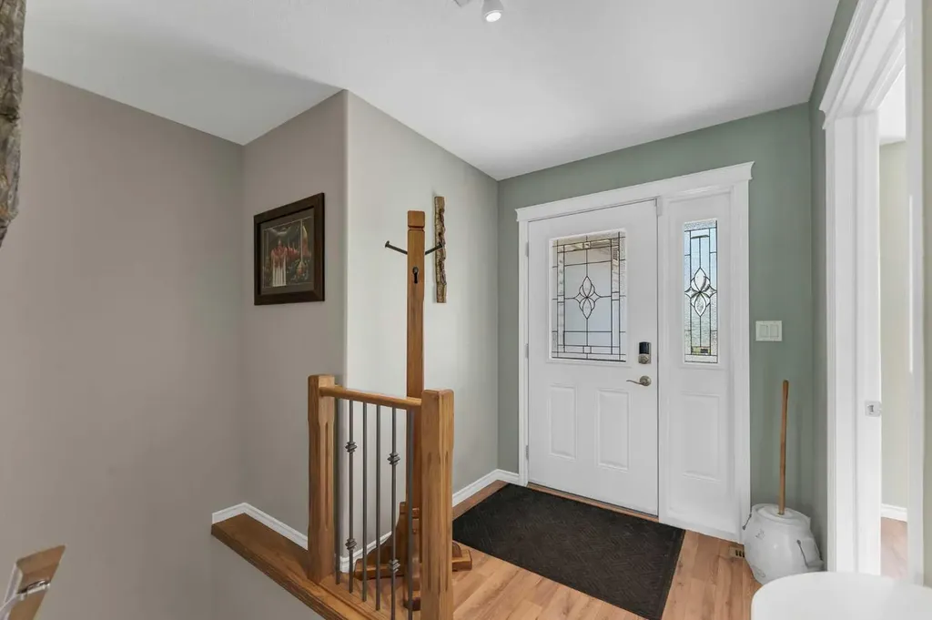402 Jesmond Place SW Redcliff AB T0J 2P2