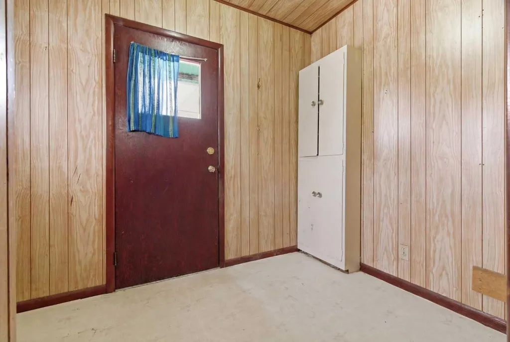 224 1 Street S Vulcan AB T0L2B0
