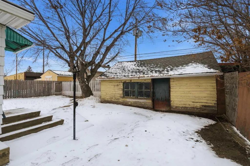 224 1 Street S Vulcan AB T0L2B0