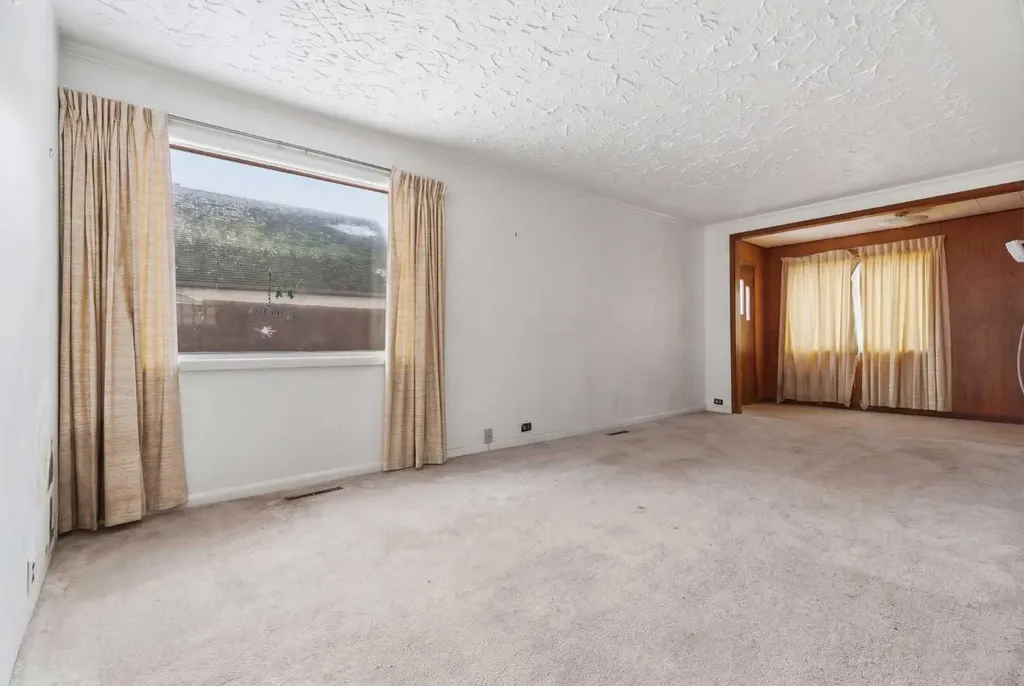 224 1 Street S Vulcan AB T0L2B0