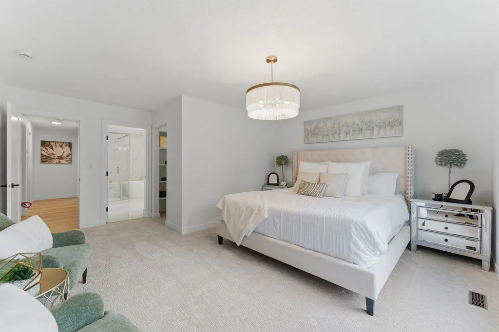 4904 Valiant Drive NW Calgary AB T3A 1X2