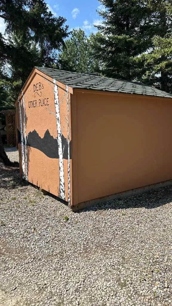 200 4 Avenue SW Sundre AB T0M 1X0