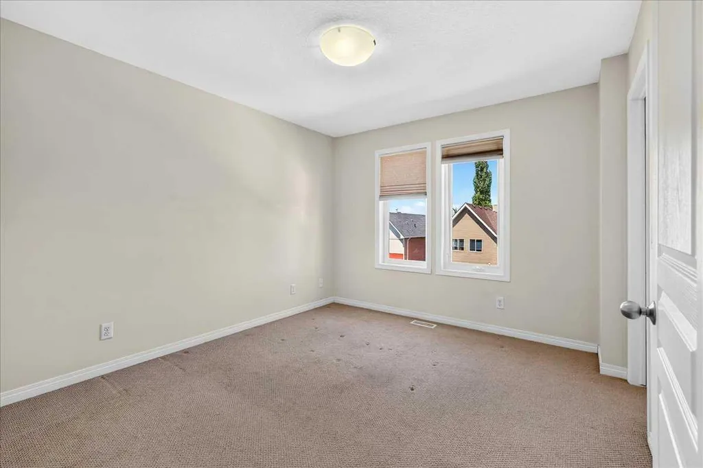 604 Auburn Bay Square SE Calgary AB T3M 0Y9
