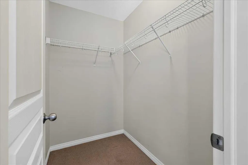 604 Auburn Bay Square SE Calgary AB T3M 0Y9