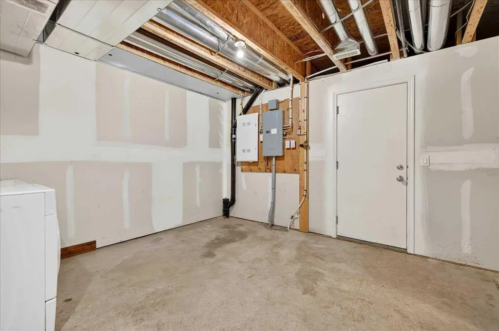 604 Auburn Bay Square SE Calgary AB T3M 0Y9
