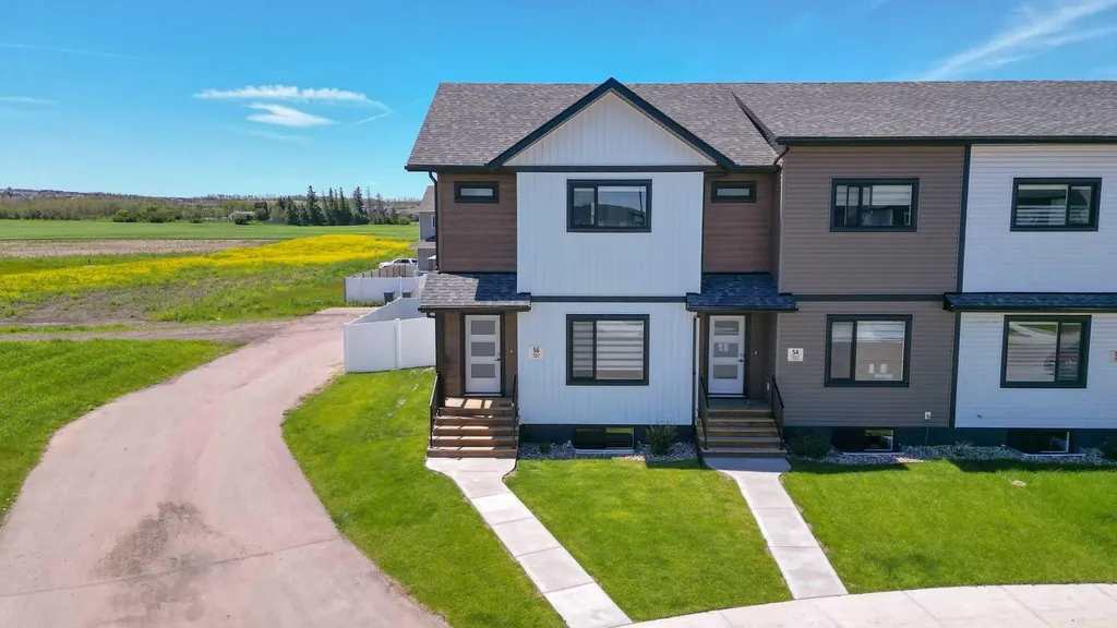 56 Inglis Crescent Sylvan Lake AB T4S 0V3