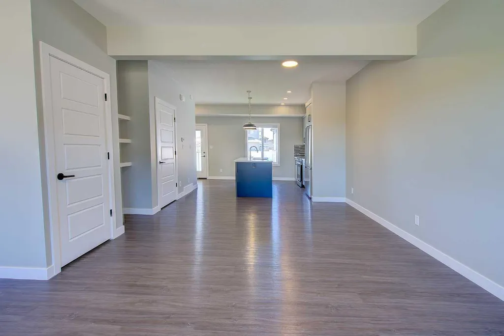 56 Inglis Crescent Sylvan Lake AB T4S 0V3
