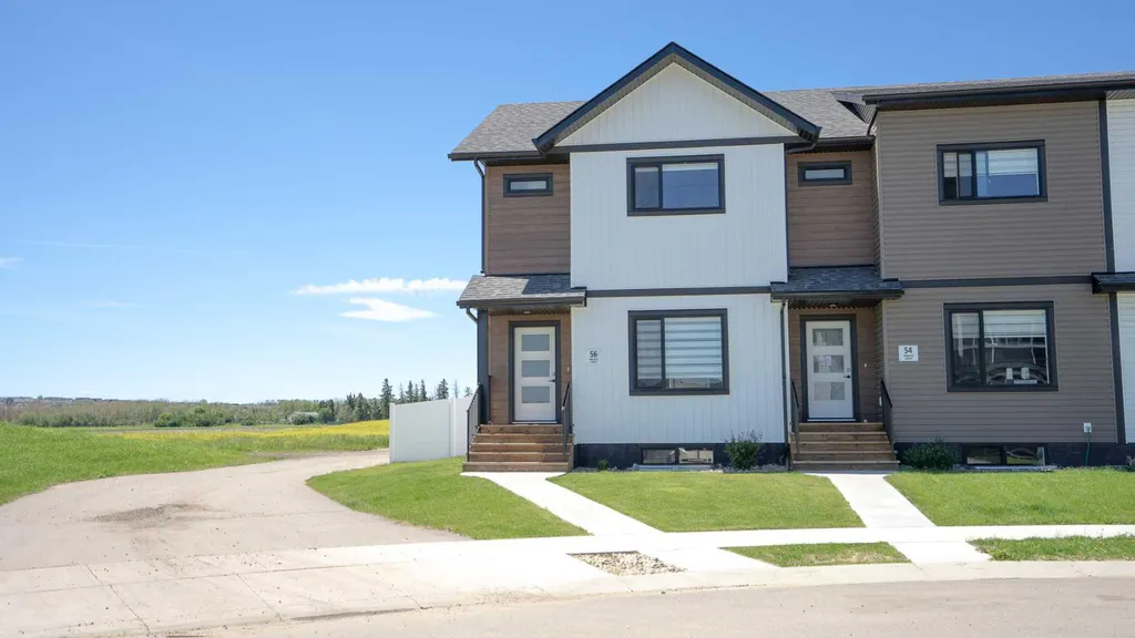56 Inglis Crescent Sylvan Lake AB T4S 0V3