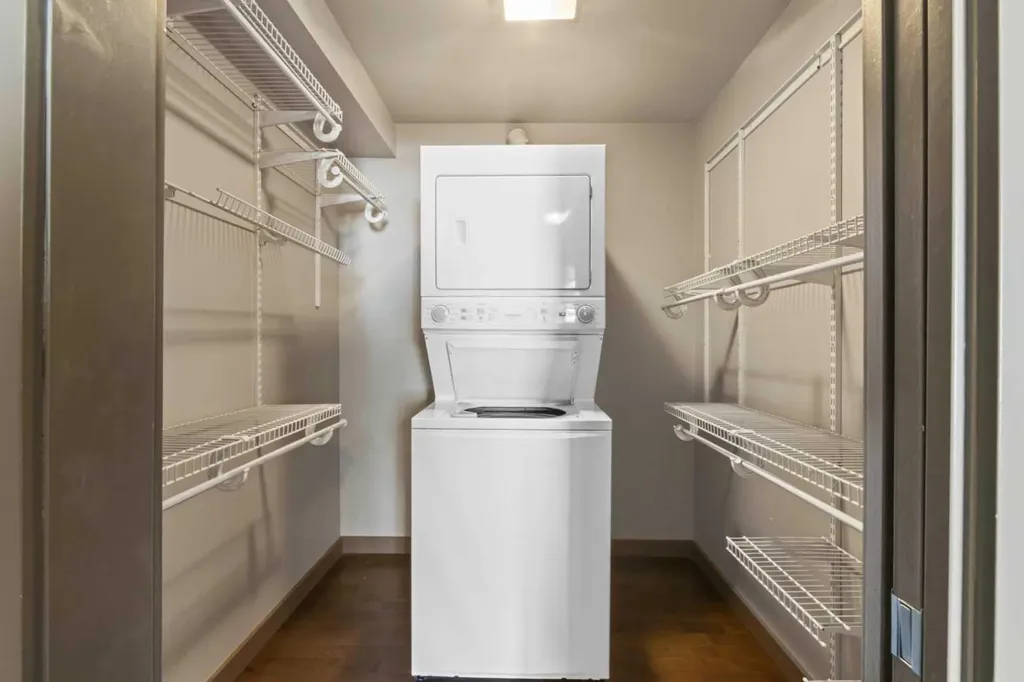 2411 29 Street SW Calgary AB T3E 2K3