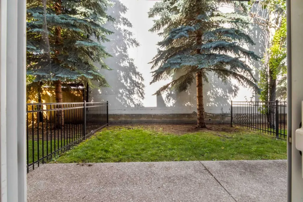 2411 29 Street SW Calgary AB T3E 2K3