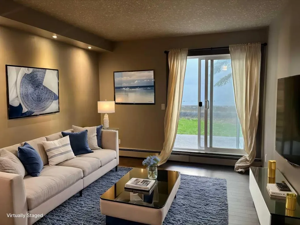 2411 29 Street SW Calgary AB T3E 2K3