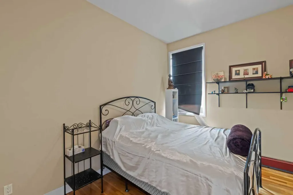 1410 2 Street SW Calgary AB T2R 1R1