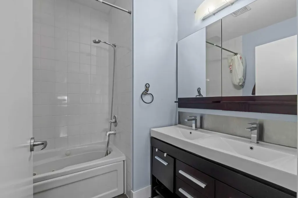 1410 2 Street SW Calgary AB T2R 1R1