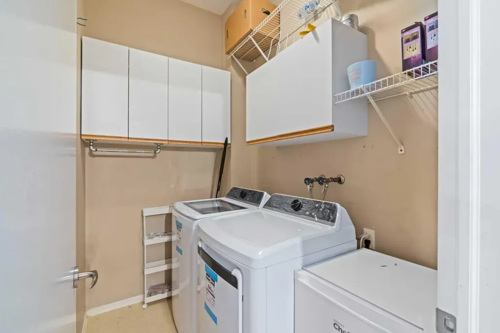 1410 2 Street SW Calgary AB T2R 1R1