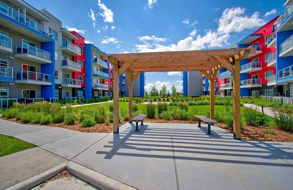 19489 Main Street SE Calgary AB T3M 3J3