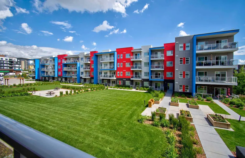 19489 Main Street SE Calgary AB T3M 3J3