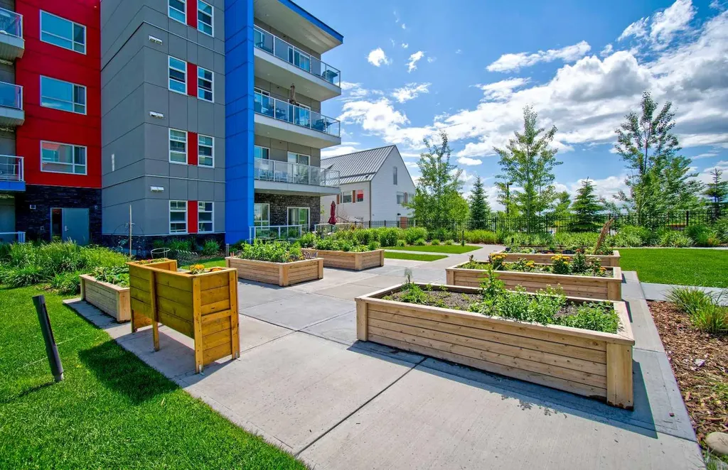 19489 Main Street SE Calgary AB T3M 3J3