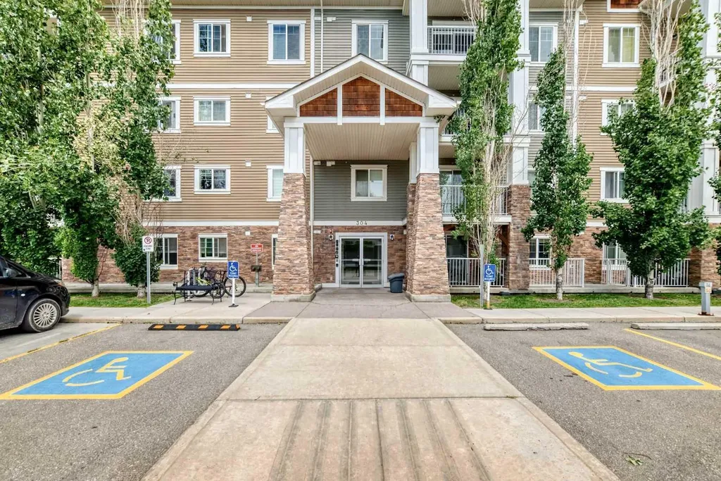 304 Cranberry Park SE Calgary AB T3M 1W2