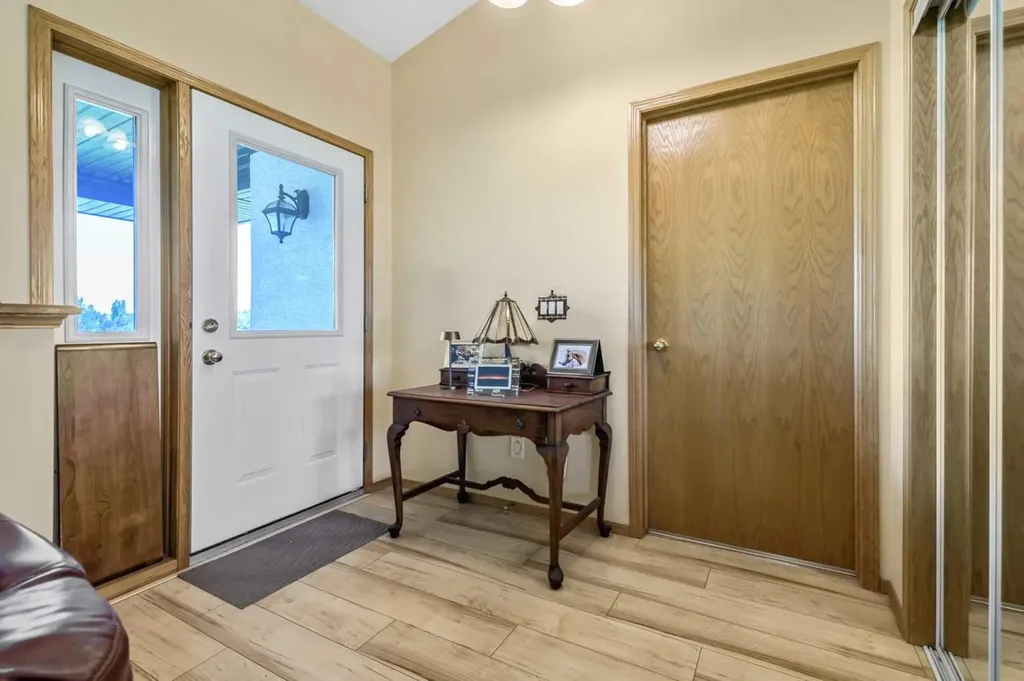 32047 276 Avenue E Rural Foothills County AB T1S 4N7