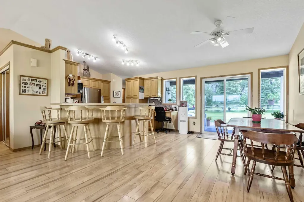 32047 276 Avenue E Rural Foothills County AB T1S 4N7
