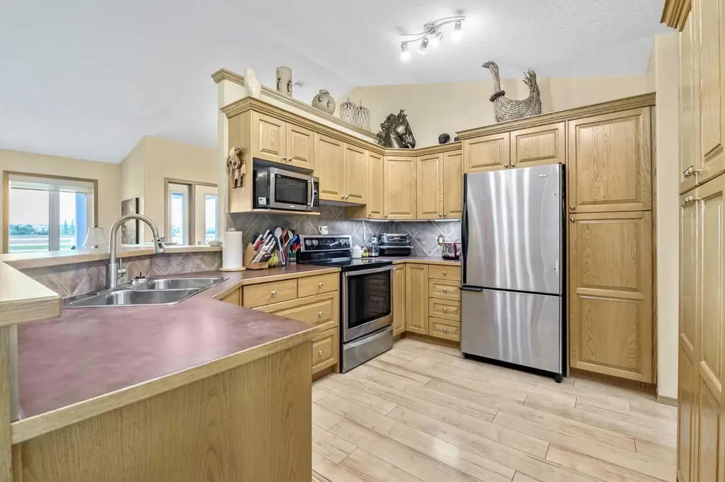 32047 276 Avenue E Rural Foothills County AB T1S 4N7