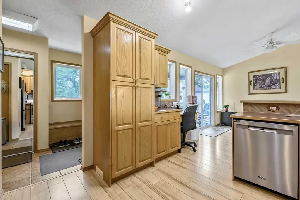32047 276 Avenue E Rural Foothills County AB T1S 4N7