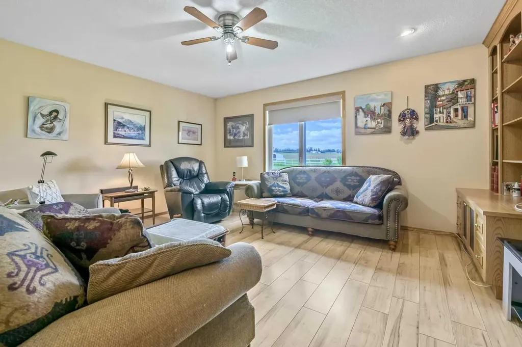 32047 276 Avenue E Rural Foothills County AB T1S 4N7
