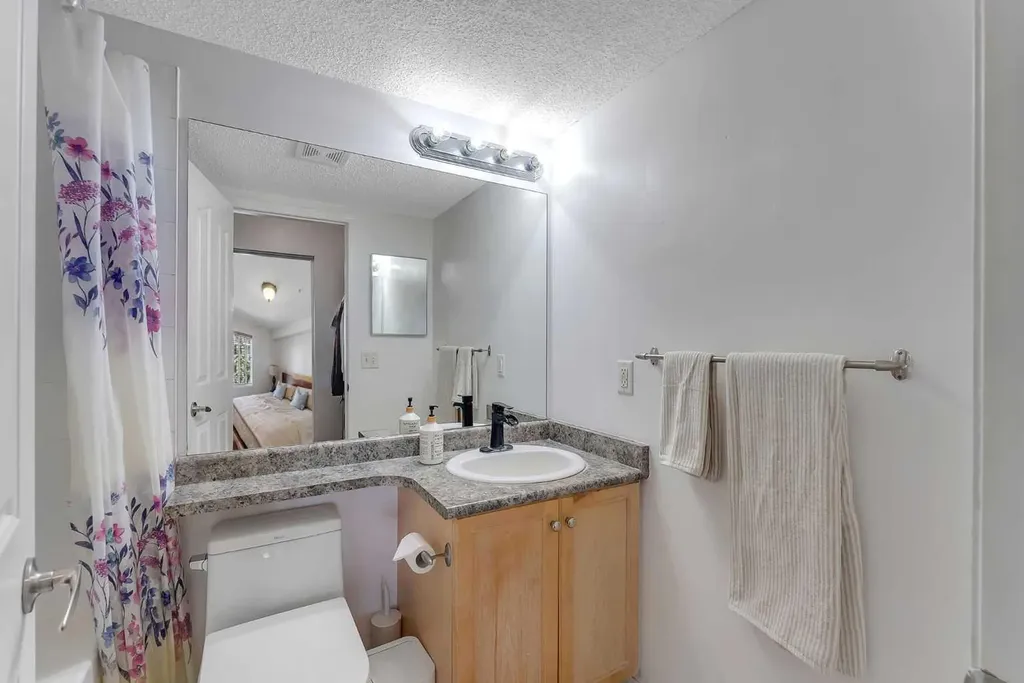 16320 24 Street SW Calgary AB T2Y 4T7