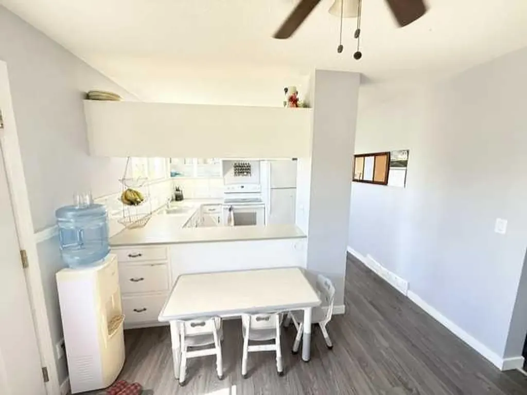 9517 89 Avenue Peace River AB T8S1G7