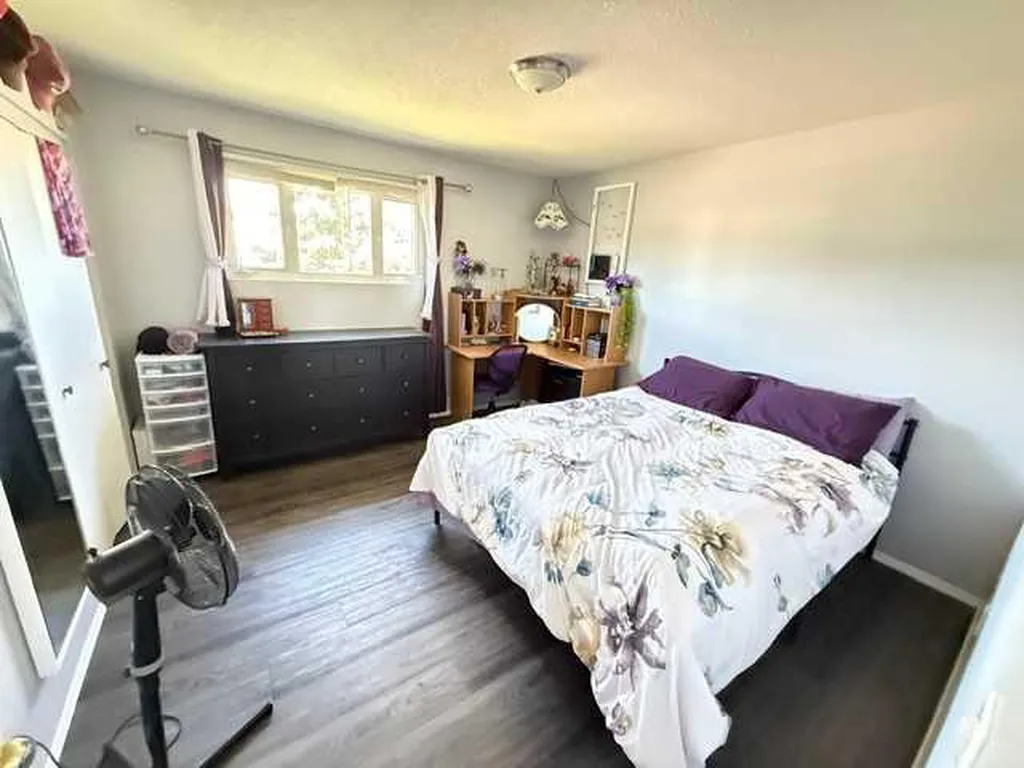 9517 89 Avenue Peace River AB T8S1G7