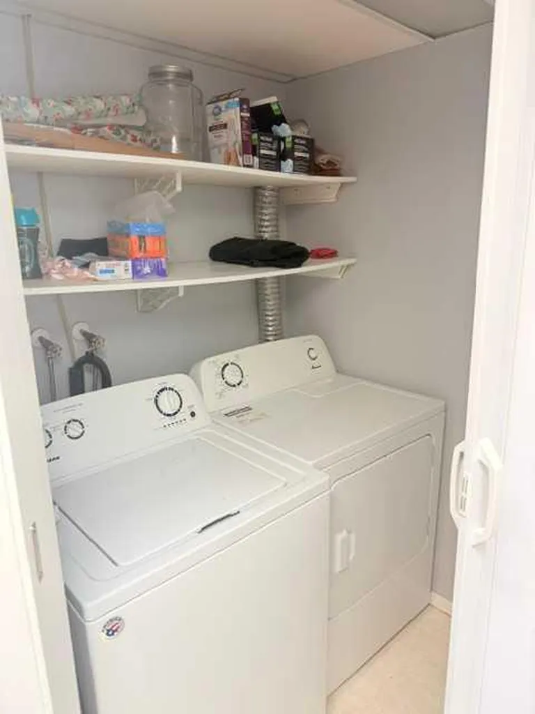 9517 89 Avenue Peace River AB T8S1G7