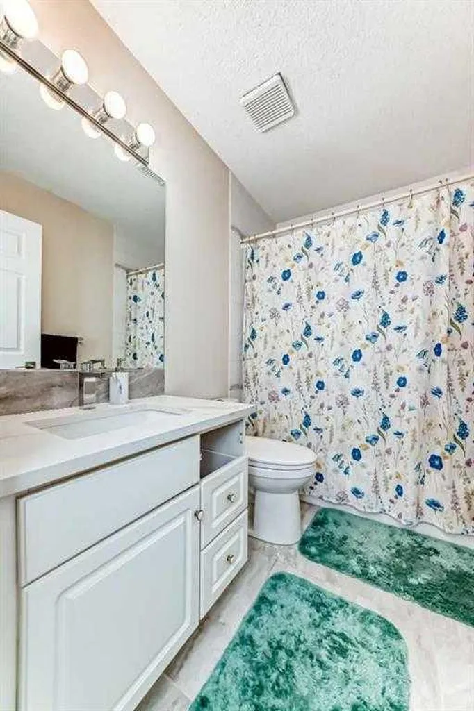 7165 California Boulevard NE Calgary AB T1Y 6W1