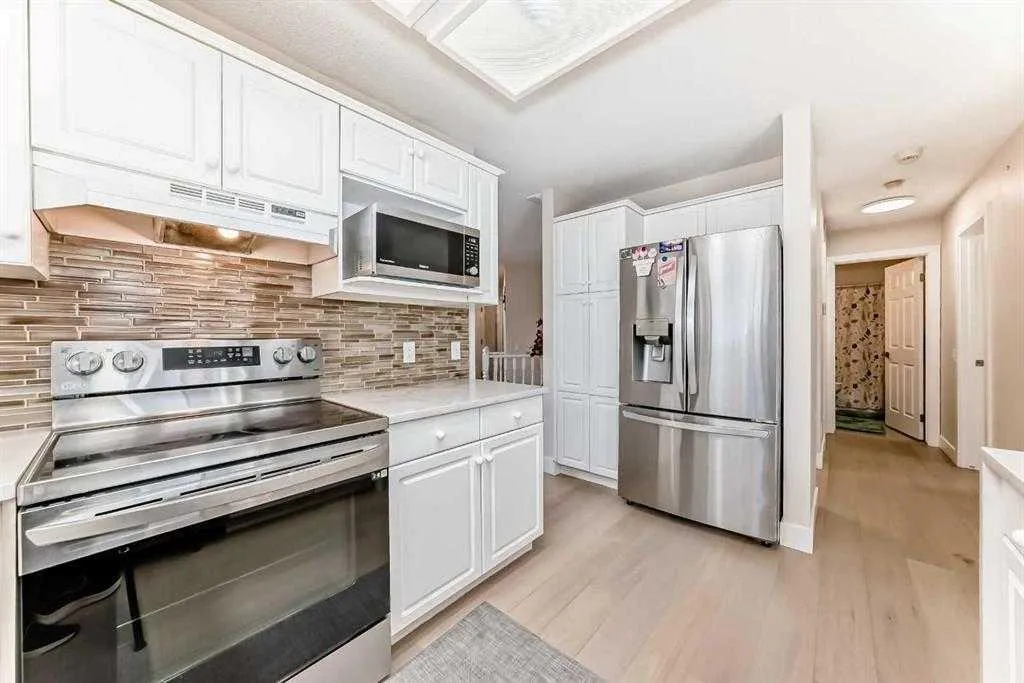 7165 California Boulevard NE Calgary AB T1Y 6W1