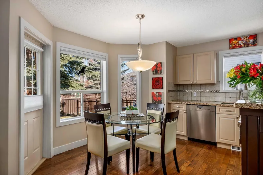 15 Valley Brook Circle NW Calgary AB T5J 1R3