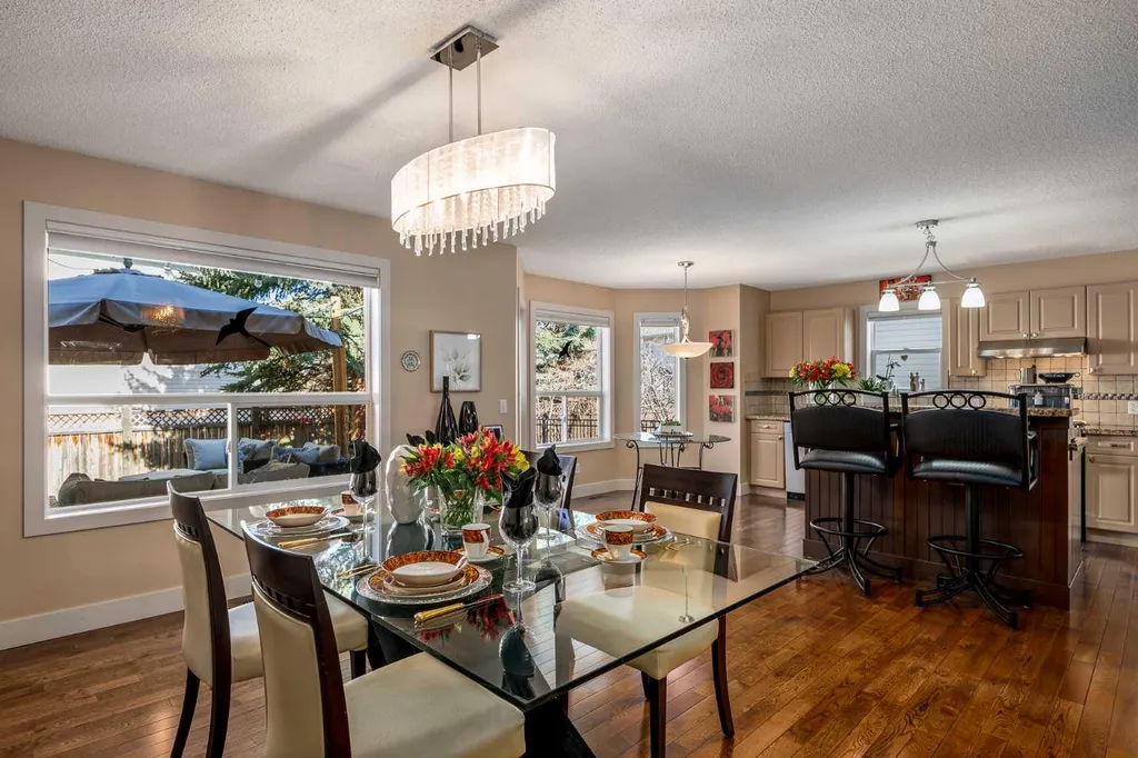 15 Valley Brook Circle NW Calgary AB T5J 1R3